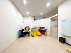Masjid Omar (D1), Retail #455392561